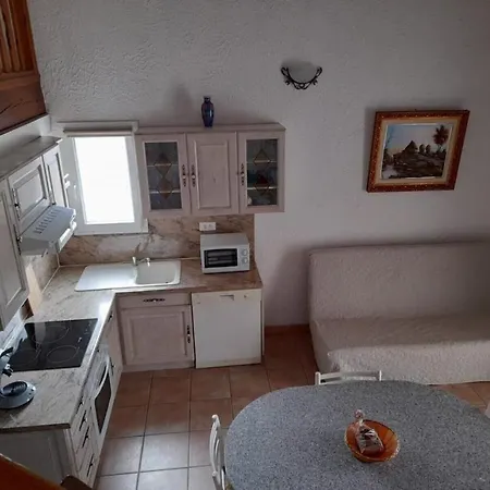 Apartment Delpinolocations *