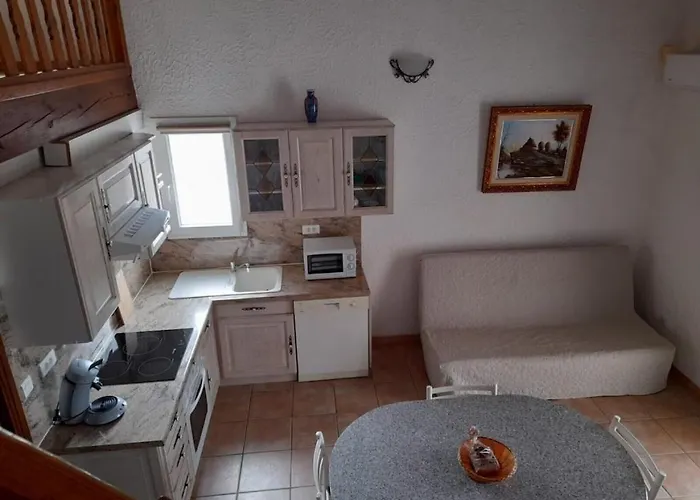 Appartement Delpinolocations *